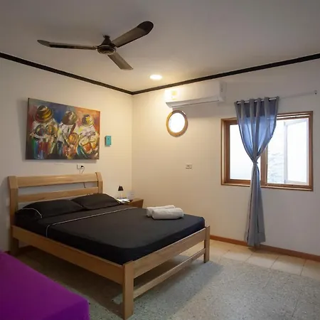 El Bando Hostel *