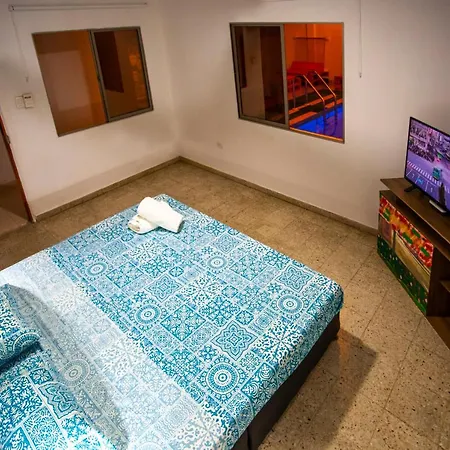 Hostal El Bando *