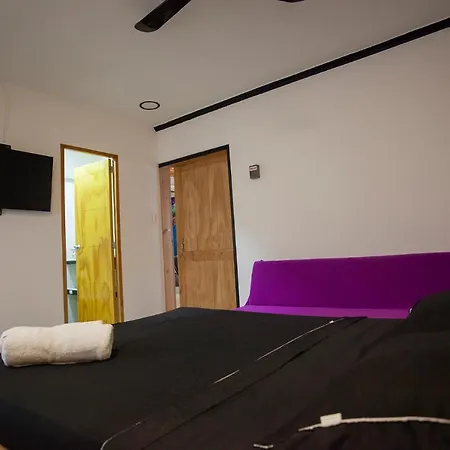 Hostal El Bando *