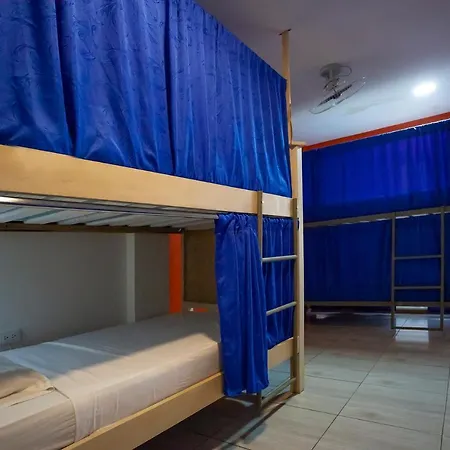 Hostal El Bando *